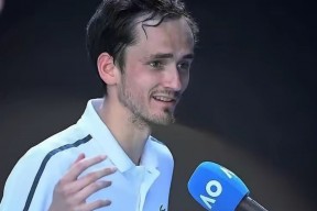 华体会下载-法网险胜温网，梅德韦杰夫刷新纪录