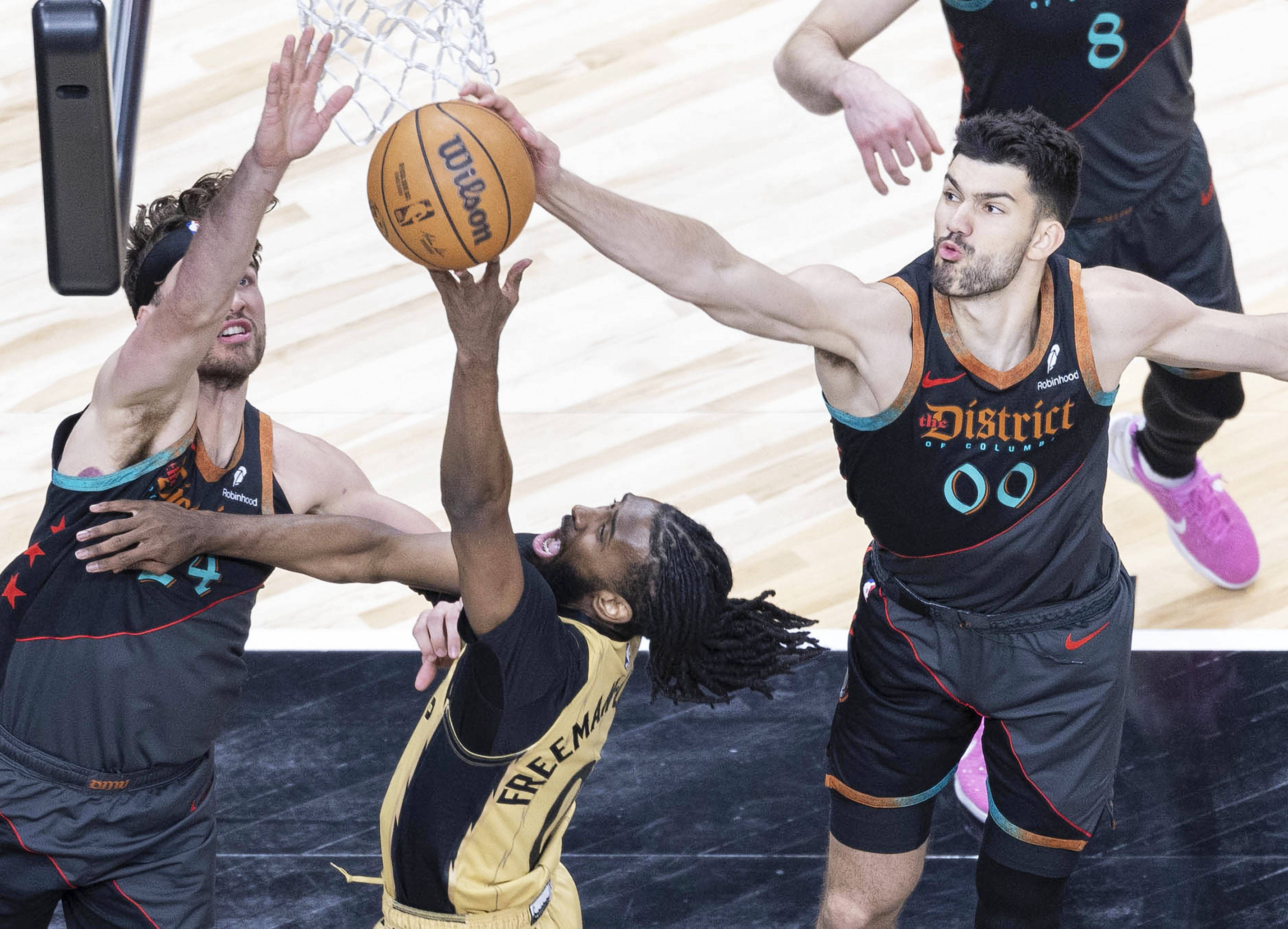 华体会app-猛龙主场胜魔术，继续排名东部第二的简单介绍  第2张