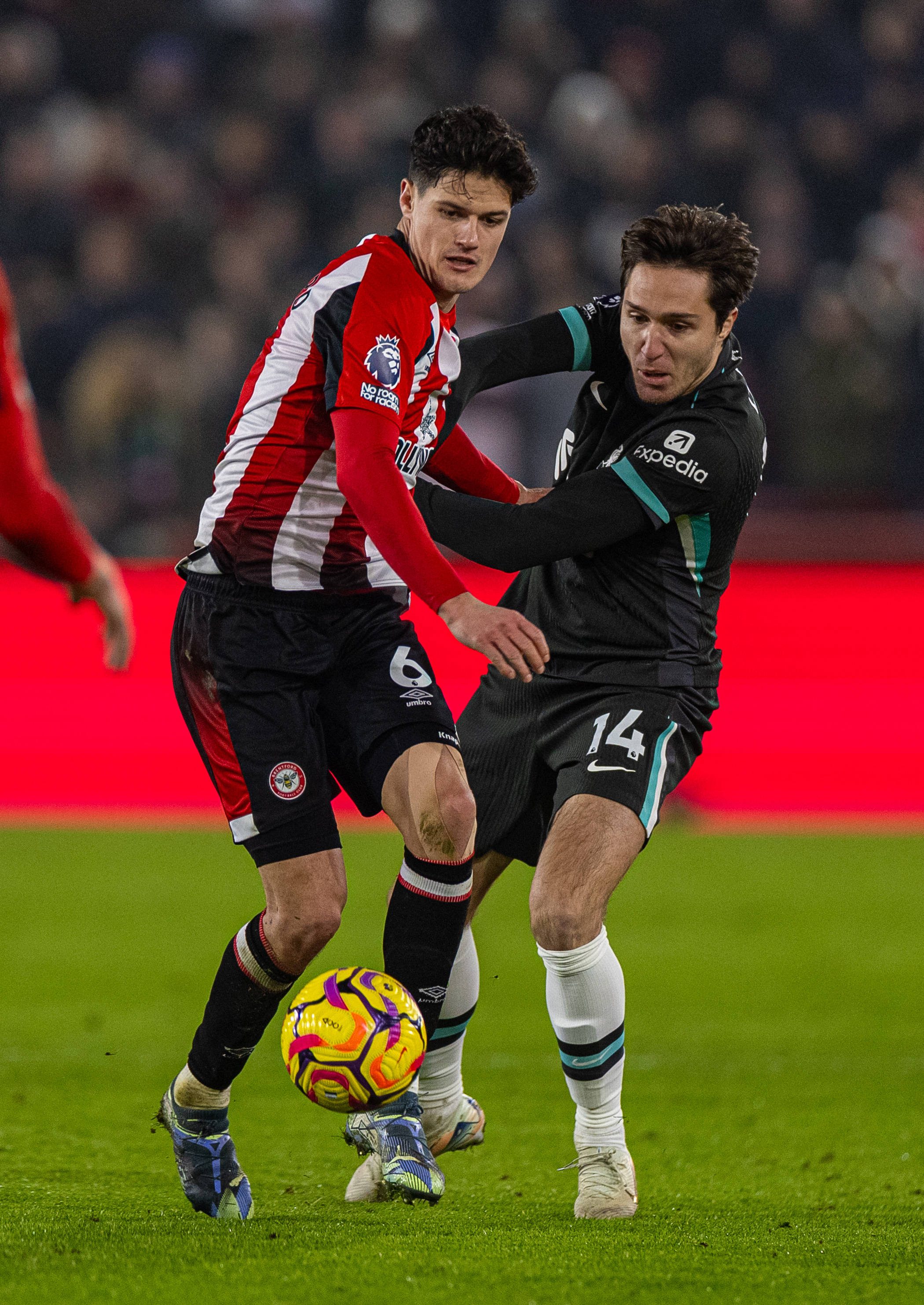 华体会hth-利物浦险胜英格兰，格纳布里统治全场  第1张